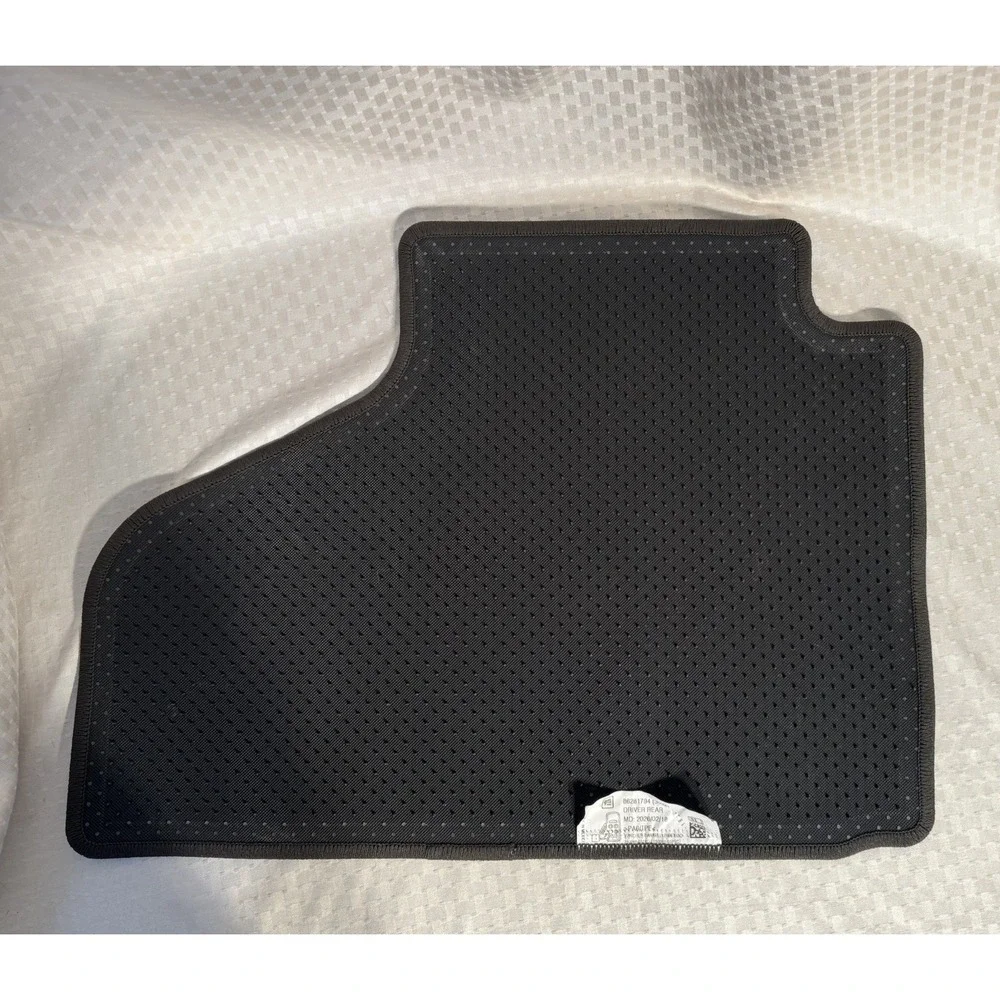 GM OEM Carpet Floor‎ Mats Set of 4 Black Charcoal #86281794 Front & Rear